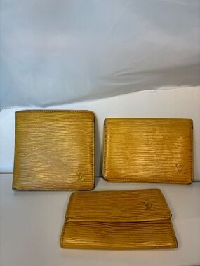Bundle of Louis Vuitton Wallet- Card holder- and key holder.